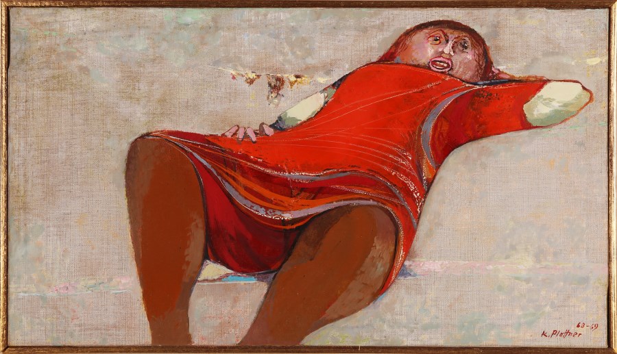 Laying girl. (Karl Plattner)