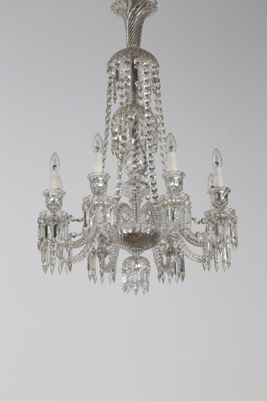 Baccarat crystal chandelier. (Baccarat (XX Secolo) Manifattura)