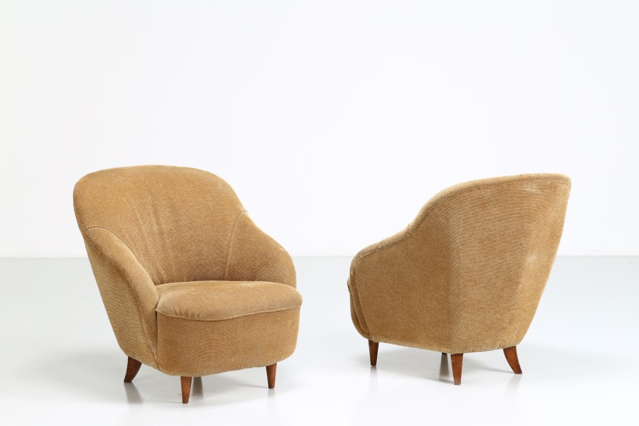 Pair of armchairs. (Gio Ponti)