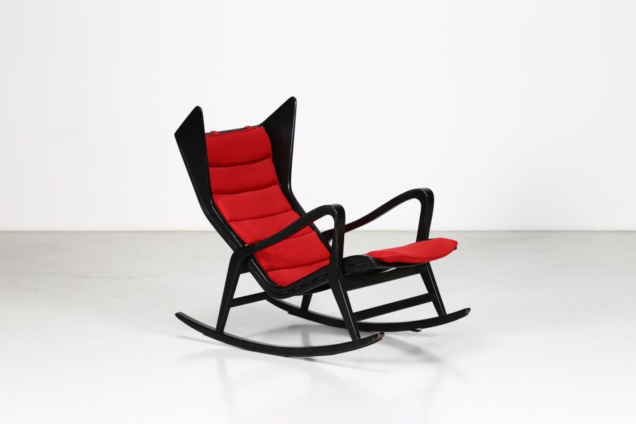 Rocking chair 572. (Cassina )