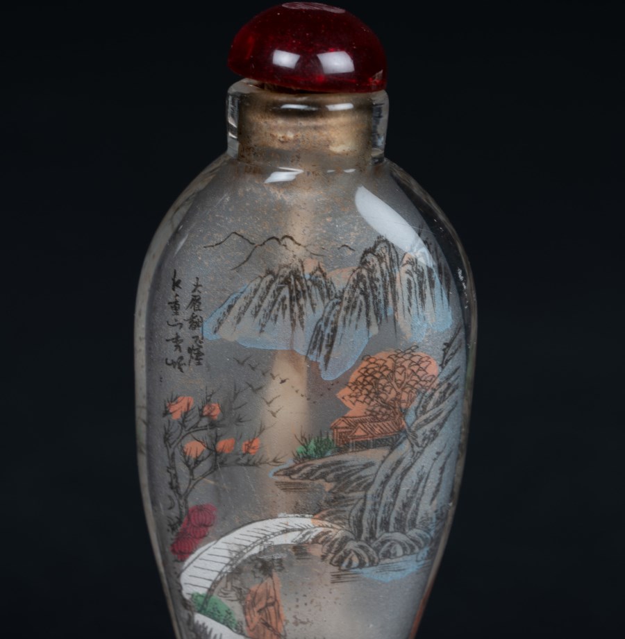 Three reverse painted glass snuff bottles China, 20th century | Arte Cinese