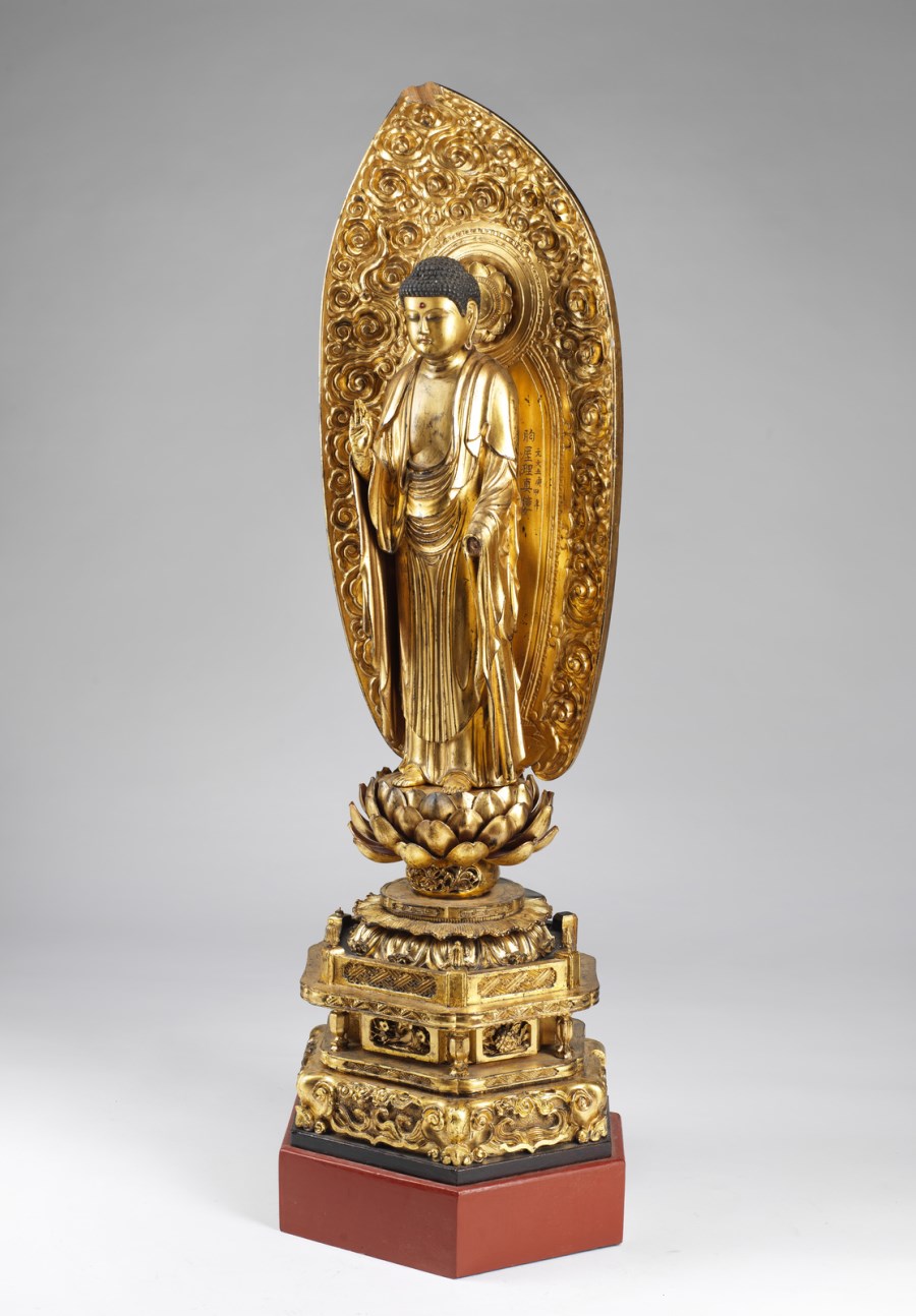 Grande scultura in legno laccato e dorato raffigurante Buddha Giappone, XIX  secolo