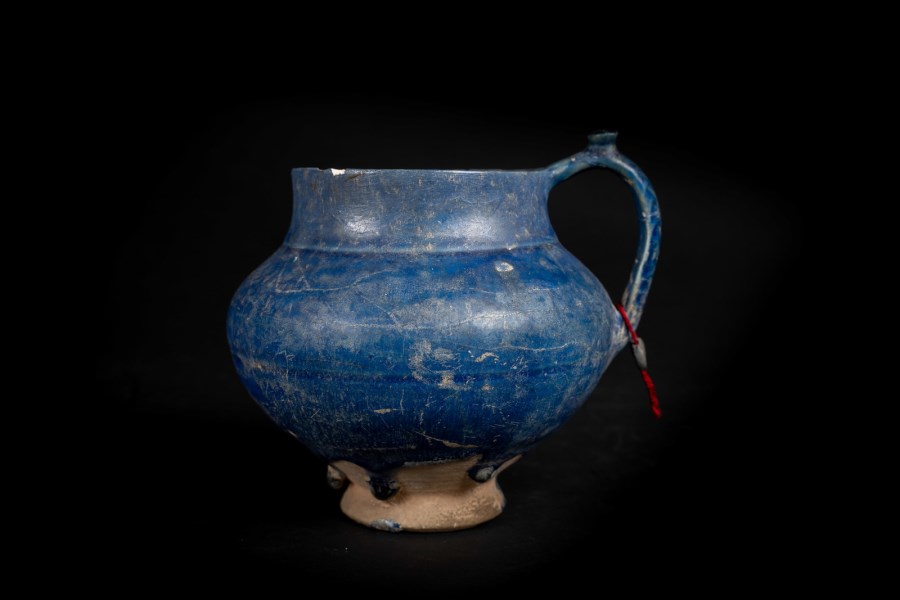 A blue glazed pottery jug 
Iran, 13th century  (Arte Islamica )