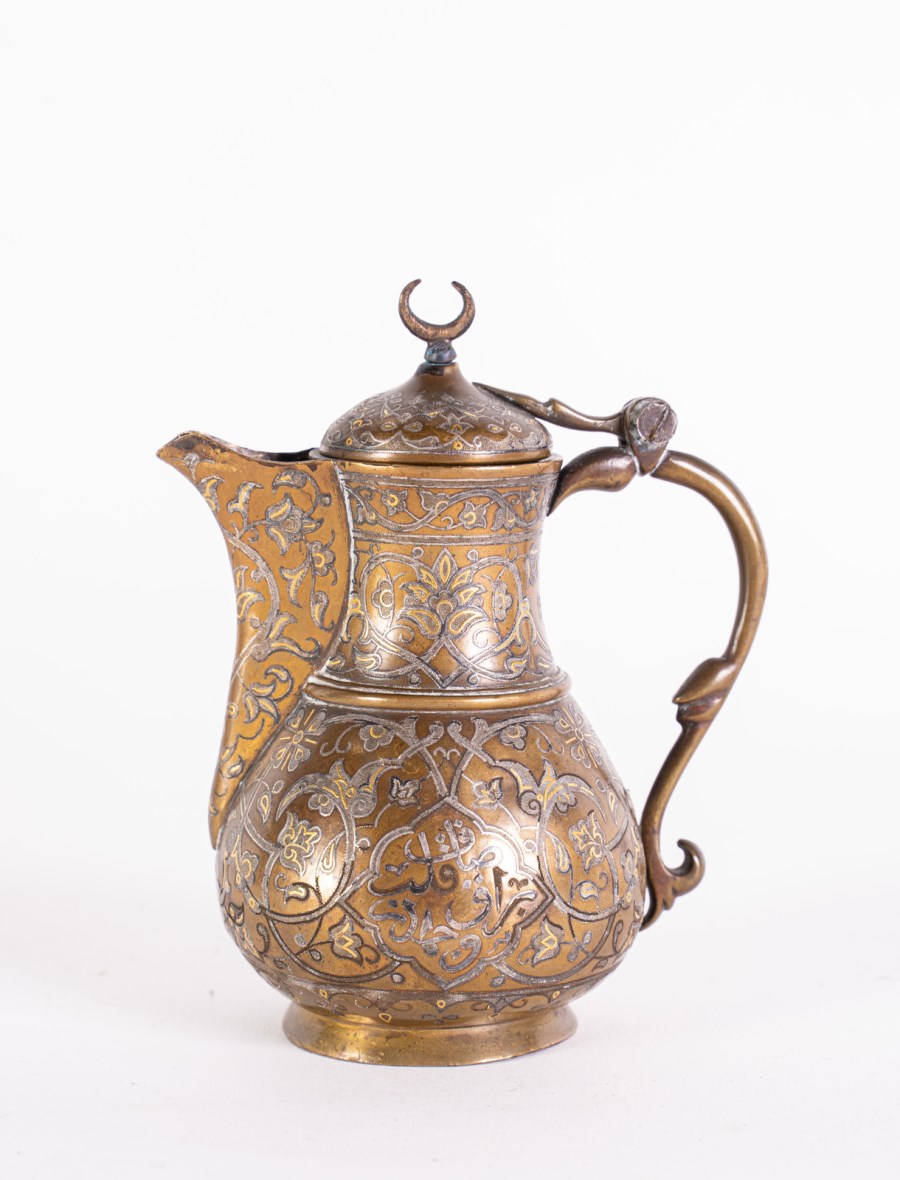 An Ottoman silver and gold inlaid metal jug
Turkey, 19th century  (Arte Islamica )