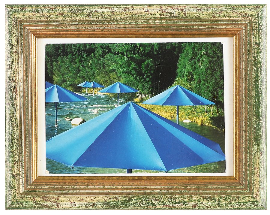 The umbrellas (Christo' (n. 1935) & Jeanne-claude (1935 - 2009) )