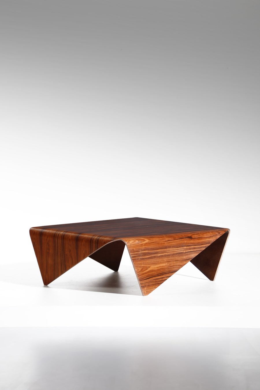 Andorinha coffee table (Jorge Zalszupin )