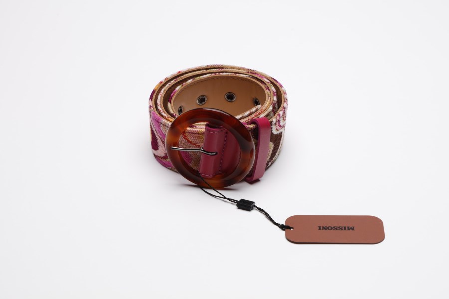 Fabric belt in shades of pink. (Missoni )