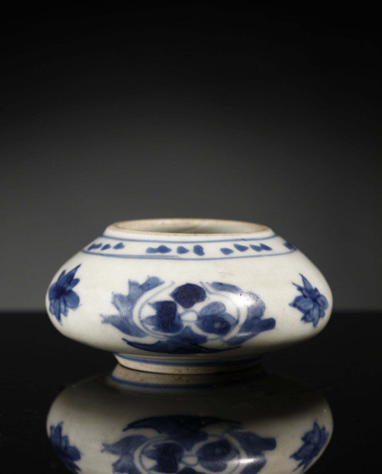 Chinese Antique Porcelain Brush Washer – Kuraya