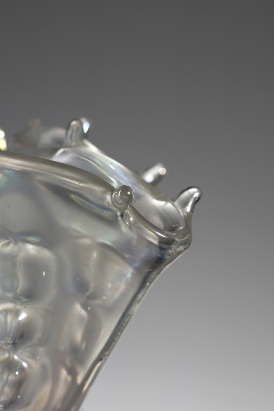 Medusa Grande Crystal Vase 7.5