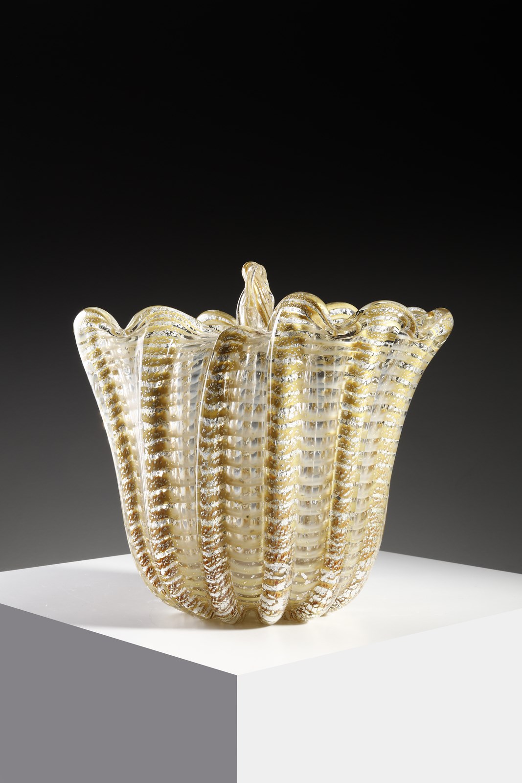 Vaso della serie Zebrati in vetro trasparente e lattimo e foglia argento  (Ercole Barovier)