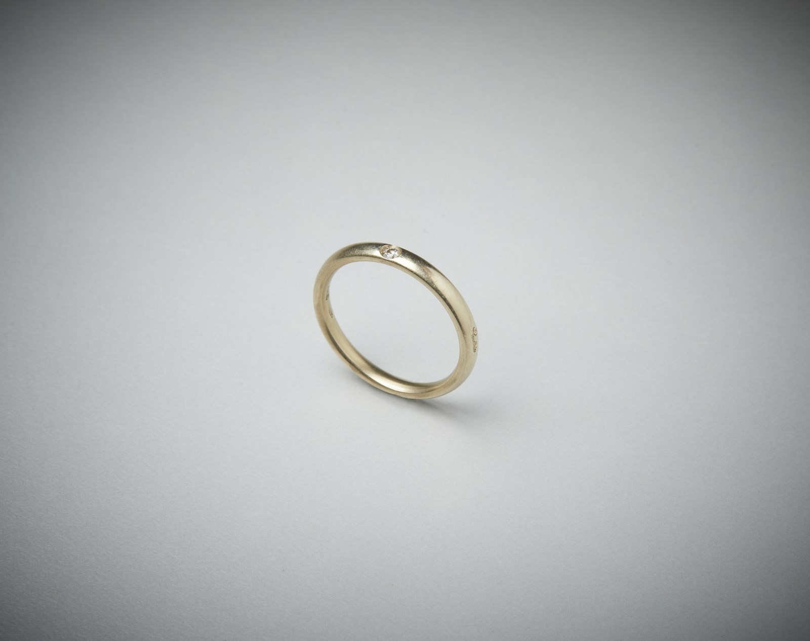 Lucciole ring, with a diamond, brillant cut. 0.3 ca.  (Pomellato )