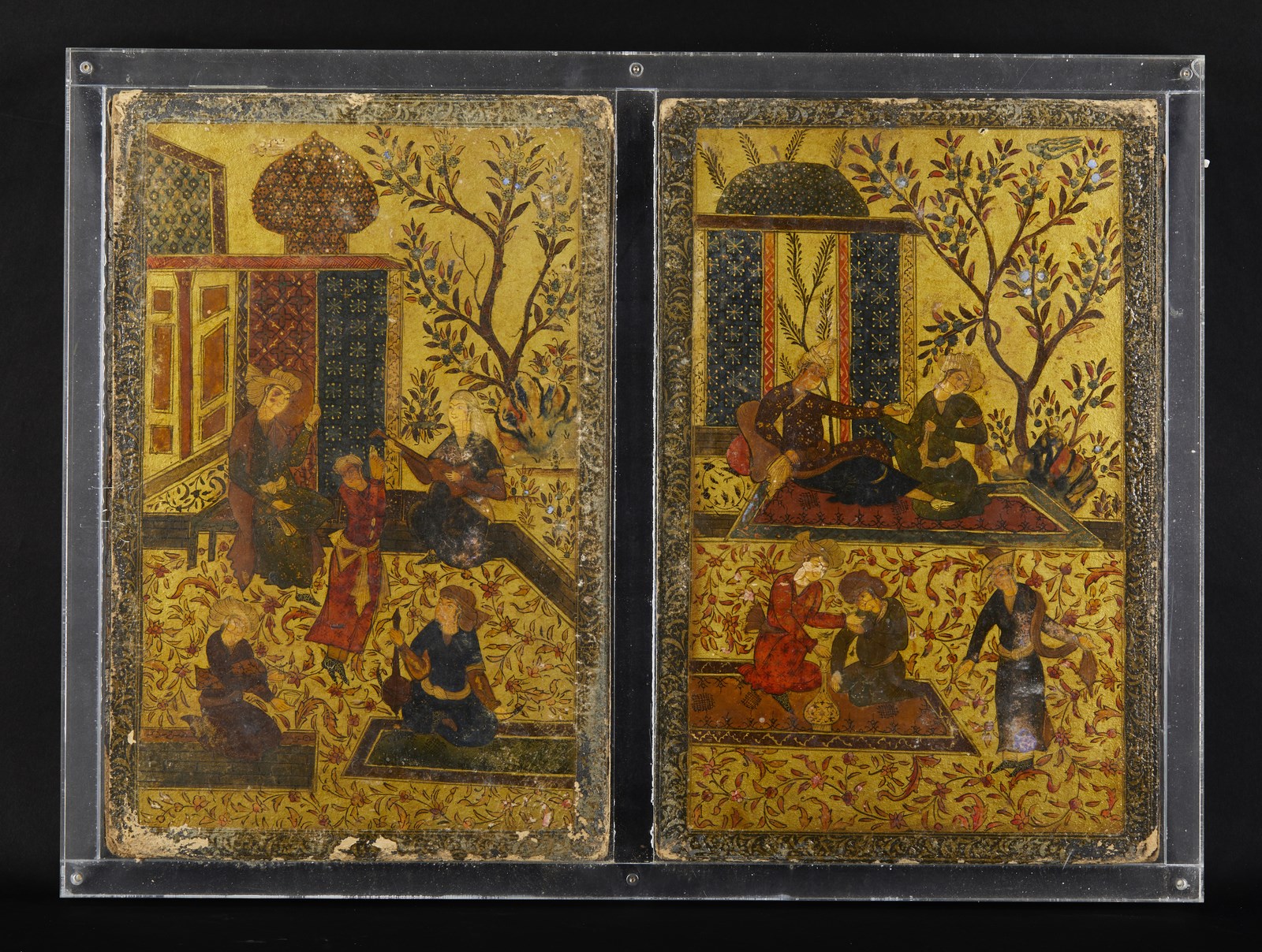 Coperta di libro in cartone pressato 
Iran, XIX secolo  (Arte Islamica )