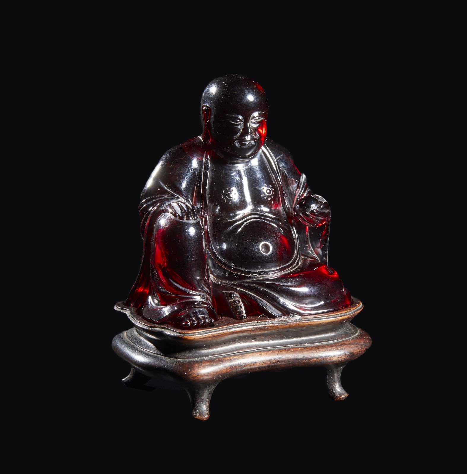 Intaglio in resina rossa raffigurante Budai  (Arte Cinese )