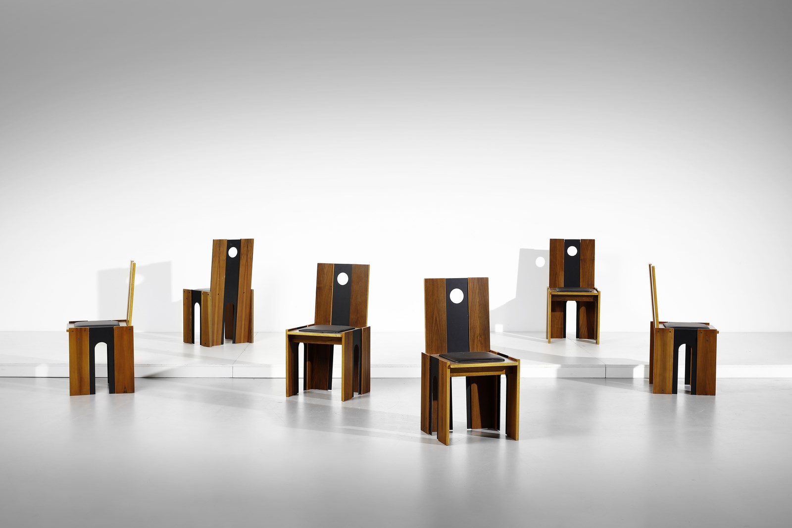 in the style of. Six chairs (Afra (1937-2011) & Tobia (n. 1935) Scarpa)
