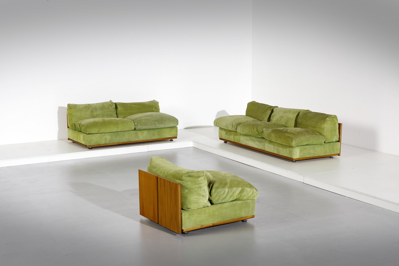 Pair of sofas with armchair (Manifattura Italiana  )