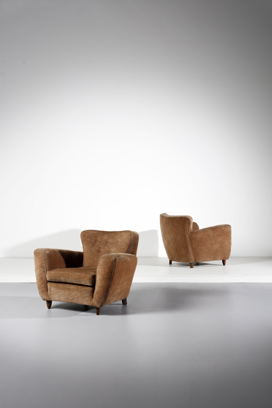 attributed. Pair of armchairs (Osvaldo Borsani)