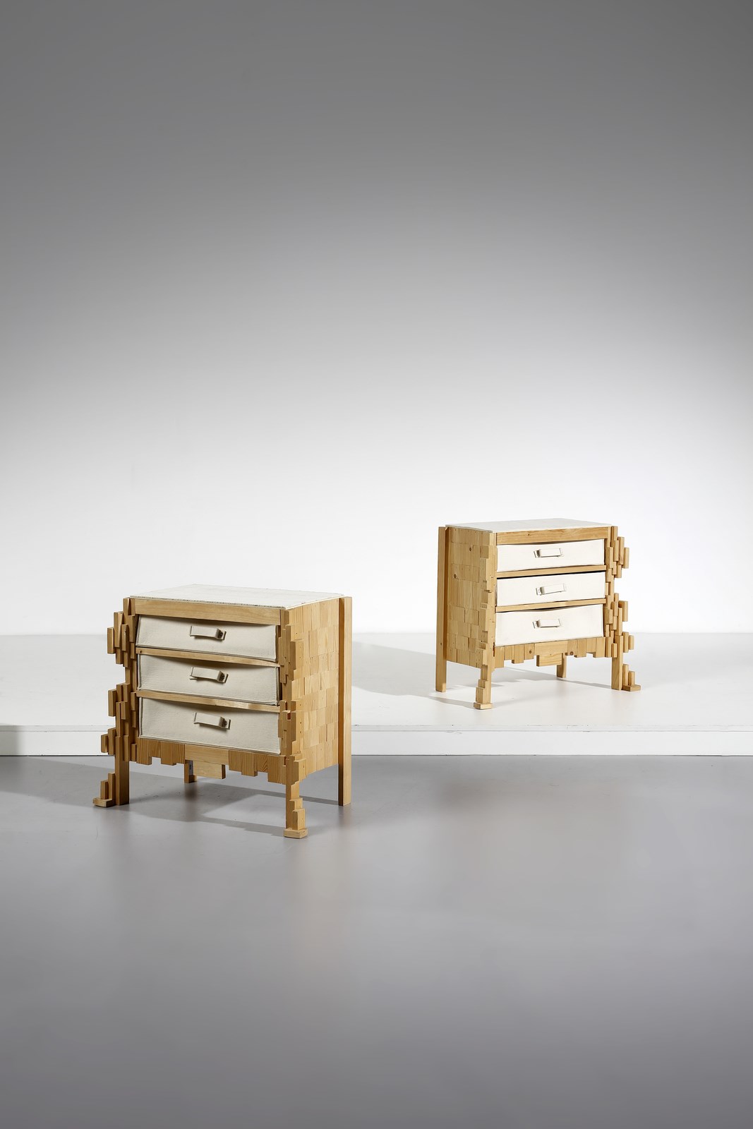 Pair of drawers Pixelisee, Witness flat collection (Jurgen Bey)