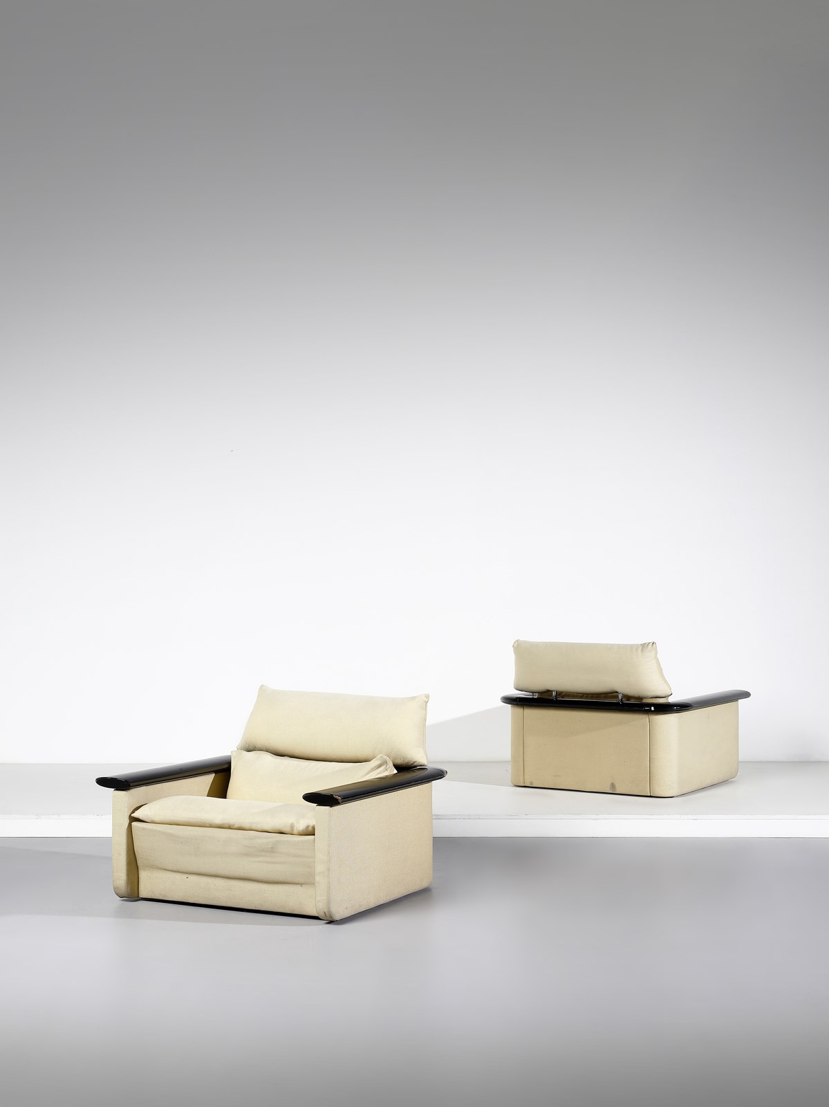 230 armchairs for Tecno ( Franco Perrotti)
