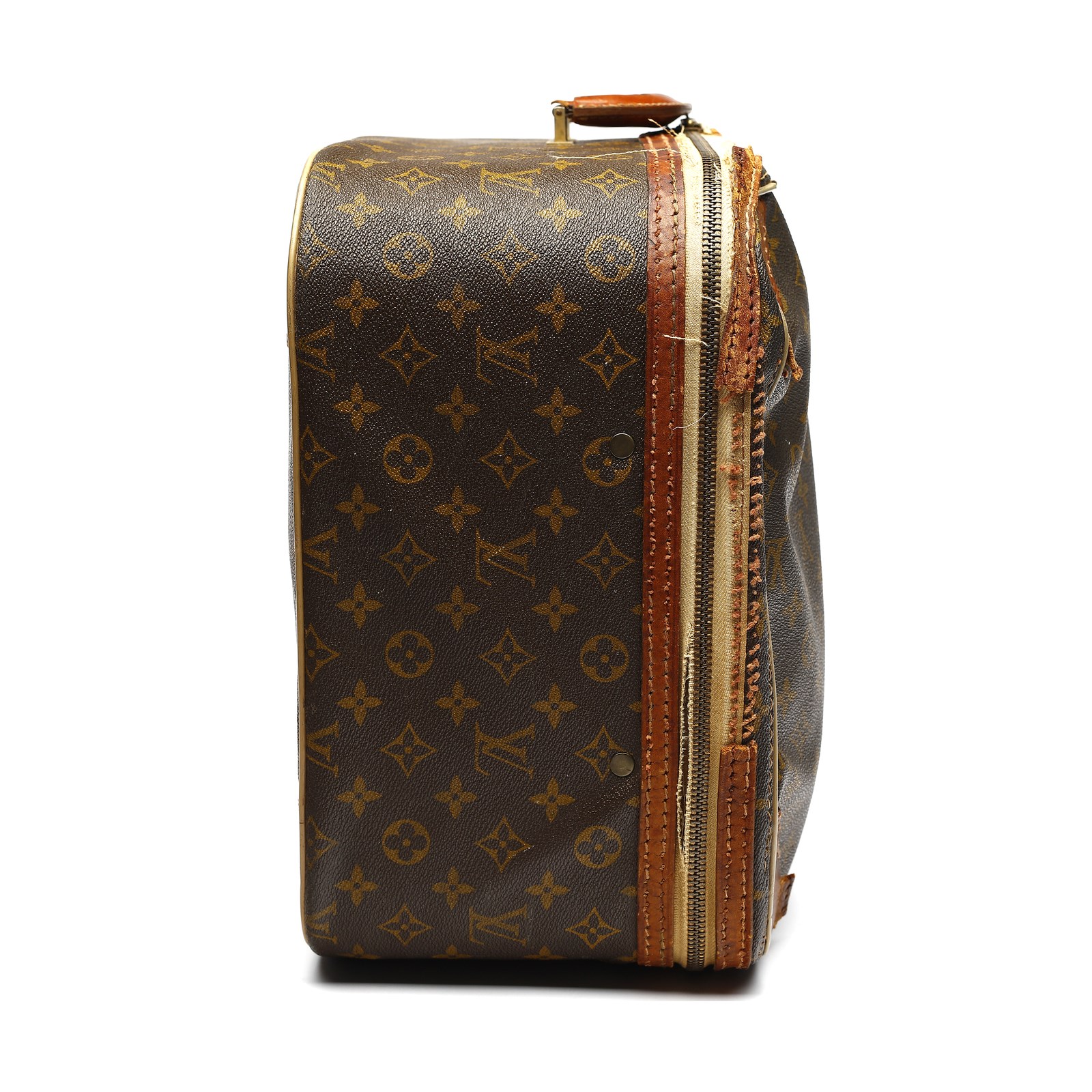 Sold at Auction: Louis Vuitton, Louis Vuitton Louis Vuitton rigid suitcase