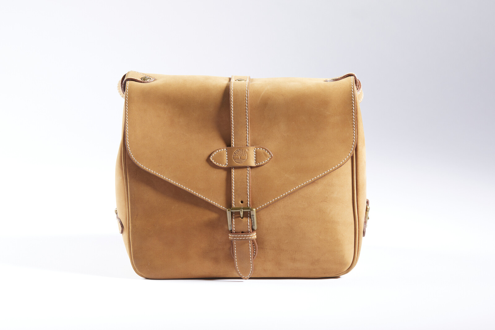 Lorenzo | Travel bag in vintage leather color black – Il Bisonte