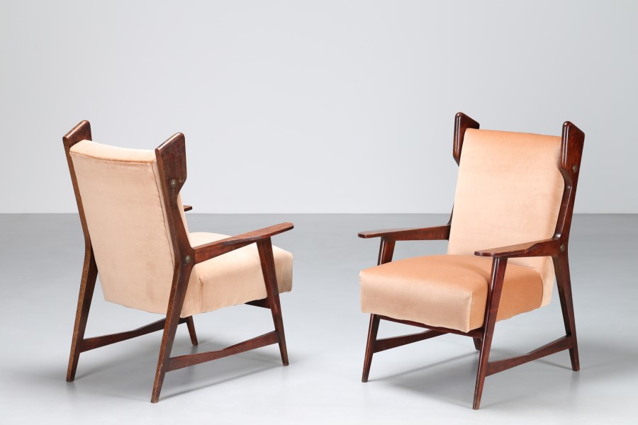 Important and rare pair of armchairs. (Gio Ponti)