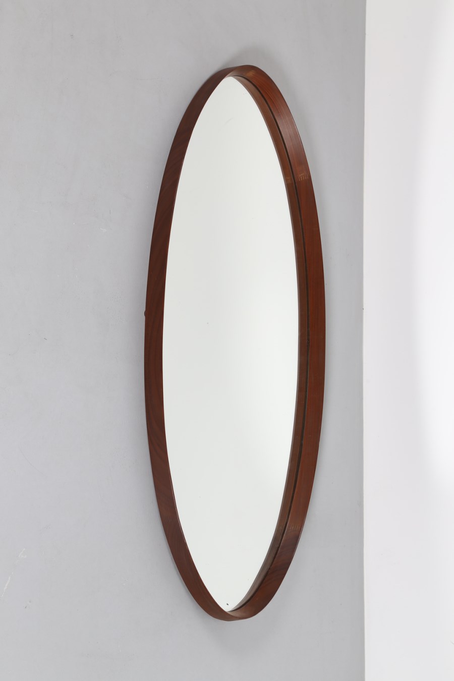Specchio ovale in legno e vetro, anni 50 ( Manifattura Italiana)